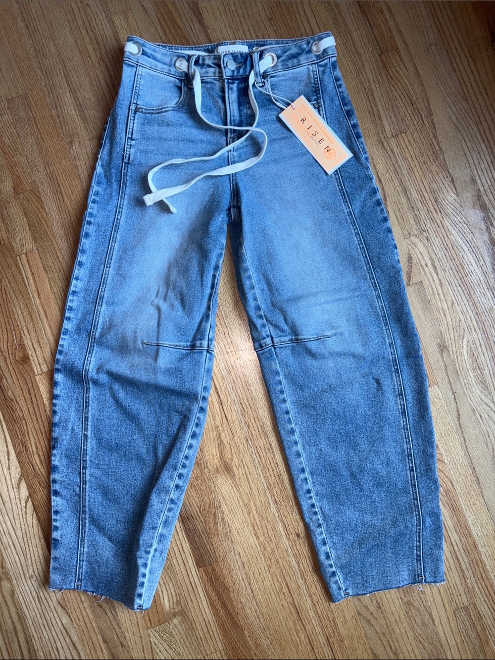 RISEN size 3/26 High-Rise barrel Light Blue Women’s Jeans